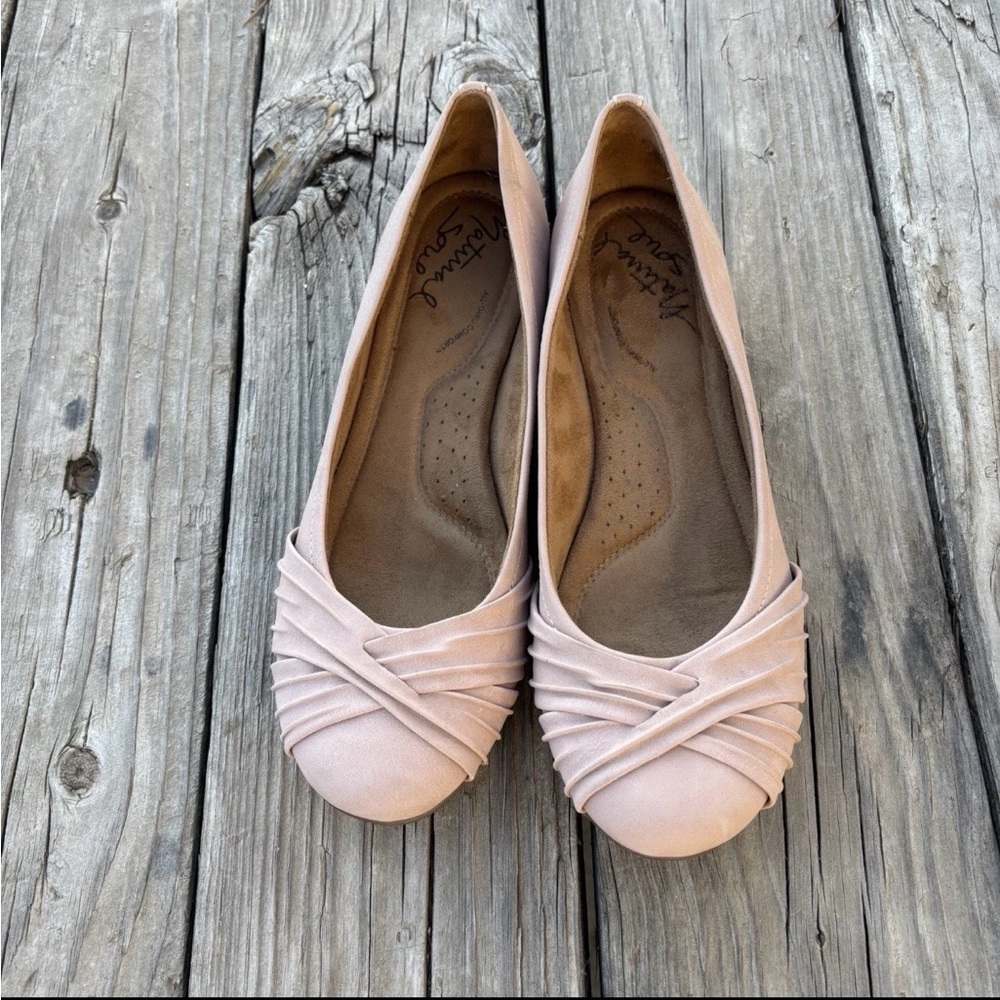 Natural Soul Pale Blush Ruched Ballet Flats